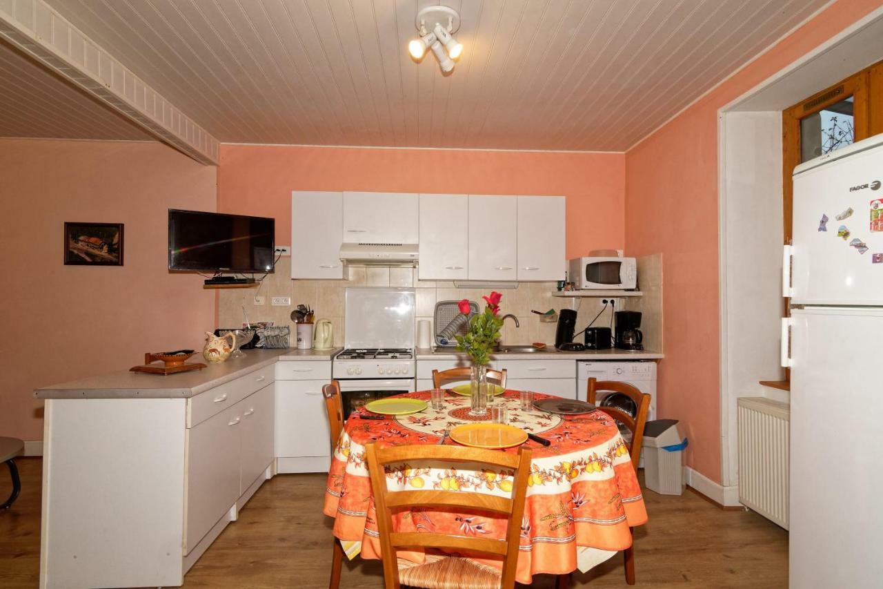 Gite De Sauviat 25 Chemin Du Grand Pacher Le Bourg De Sauviat 63120 Luaran gambar