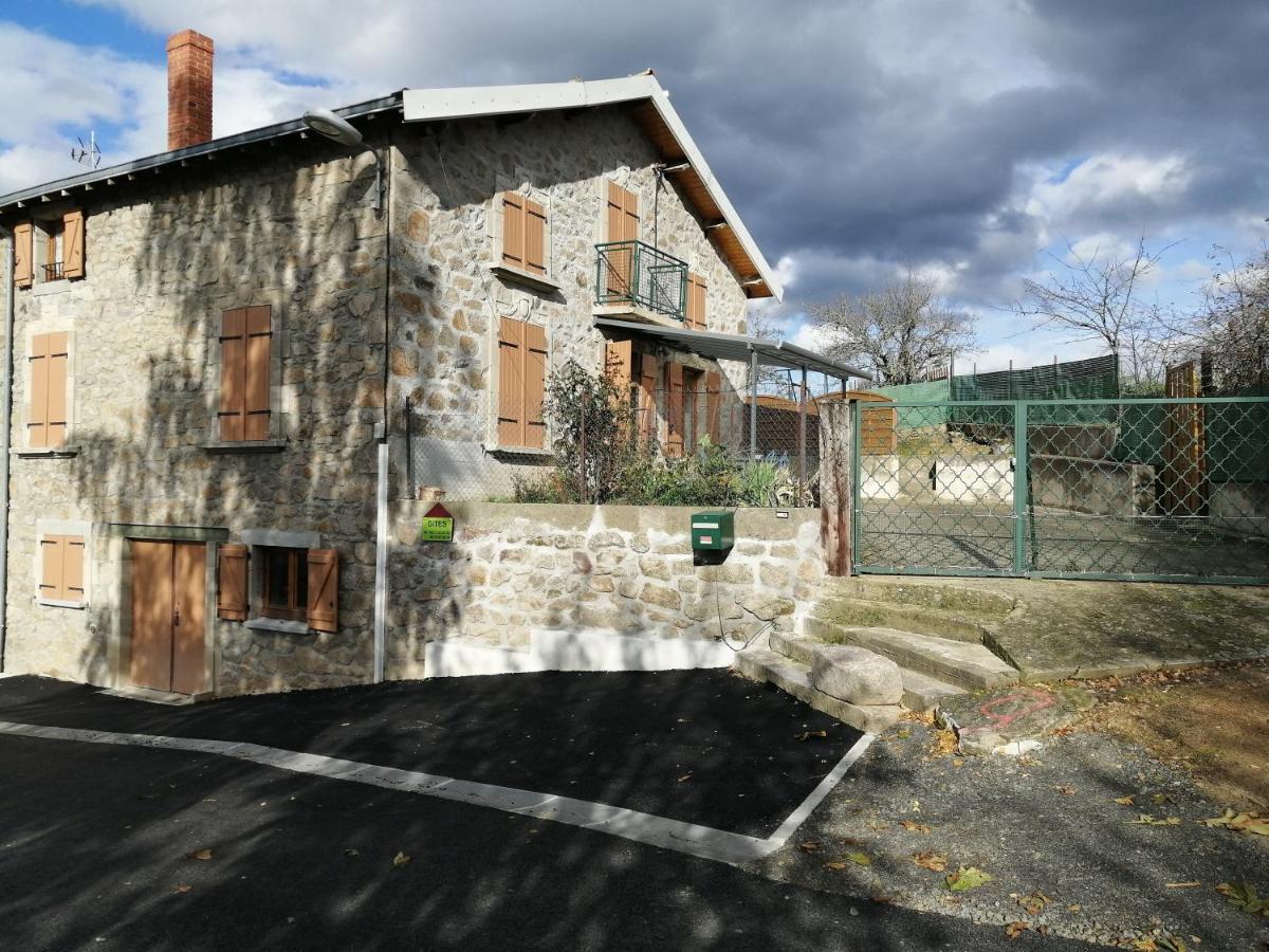 Gite De Sauviat 25 Chemin Du Grand Pacher Le Bourg De Sauviat 63120 Luaran gambar